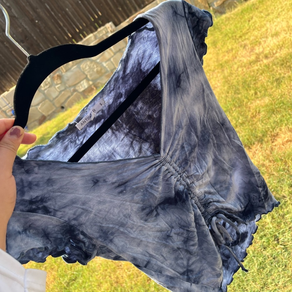 Crop top